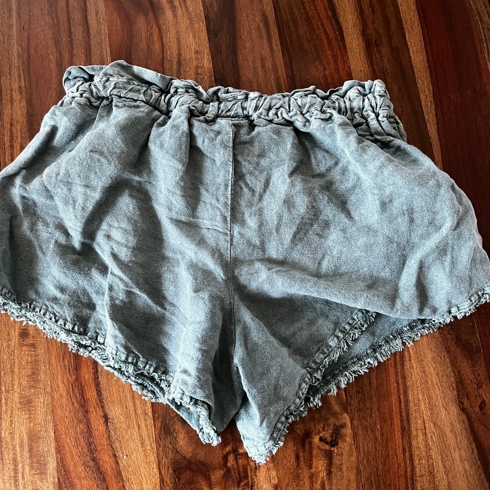 Young Fabulous & Broke YFB Green linen blend drawstring Shorts women’s small - Picture 4 of 15